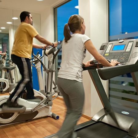 Ibis Lleida Hotel ภายนอก รูปภาพ