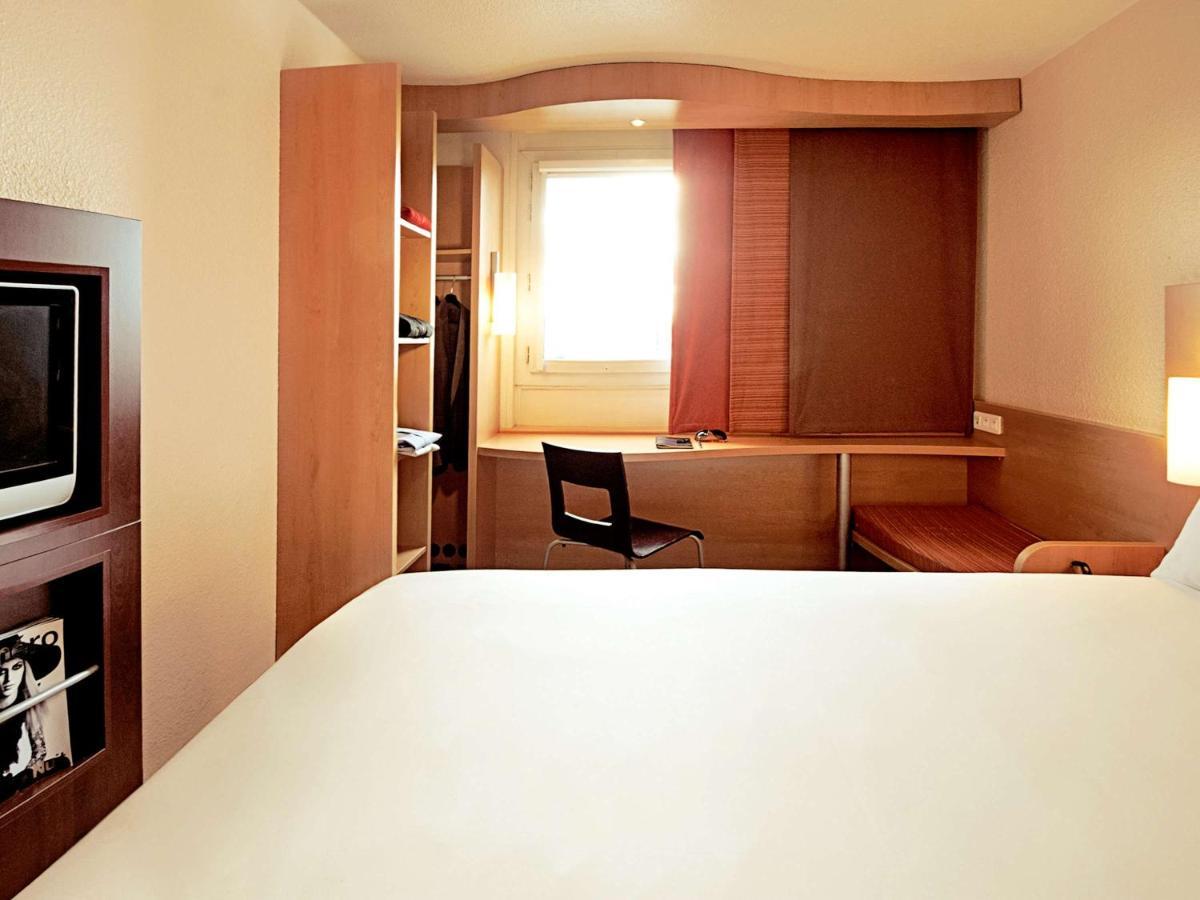 Ibis Lleida Hotel ภายนอก รูปภาพ