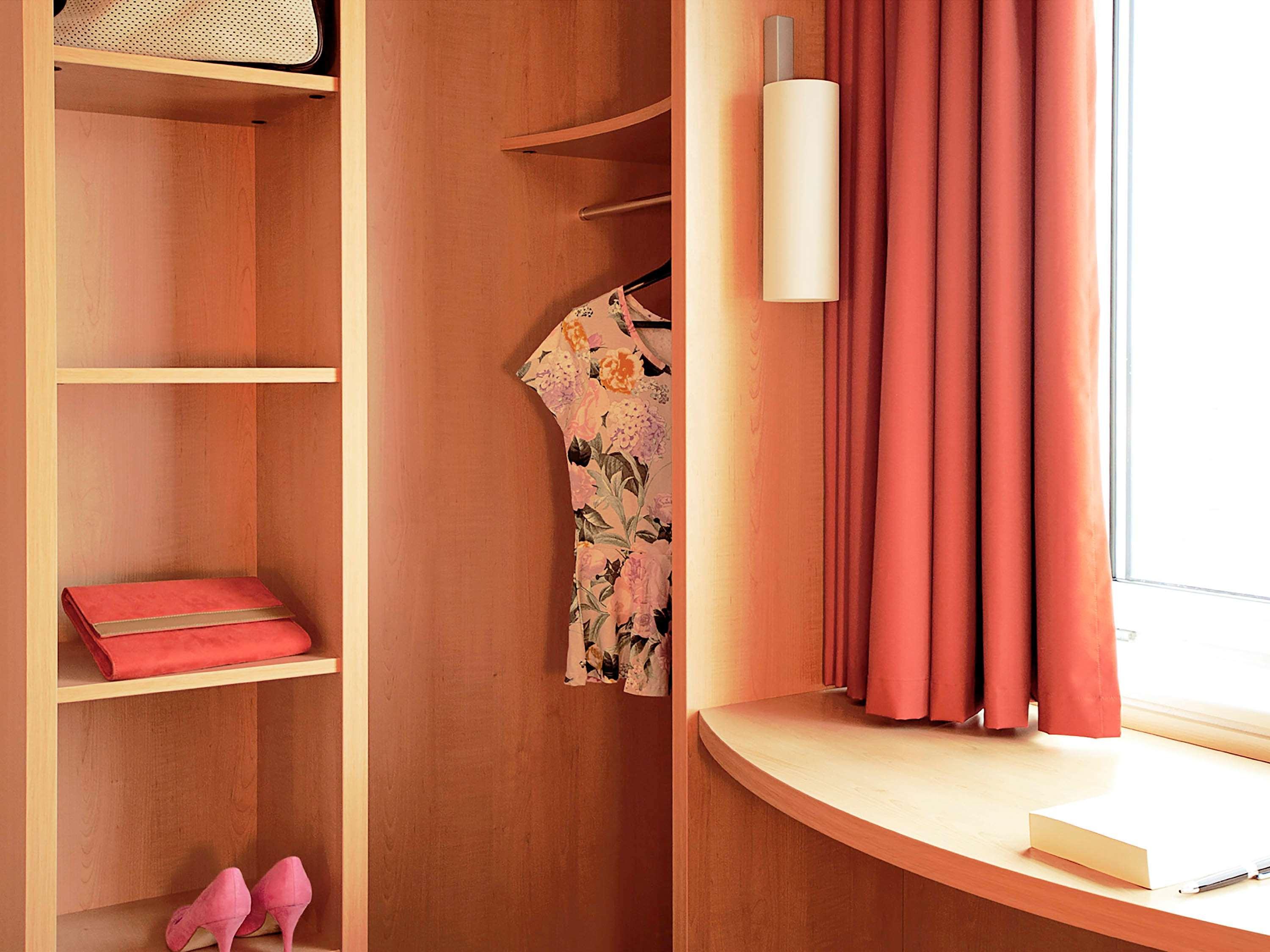 Ibis Lleida Hotel ภายนอก รูปภาพ