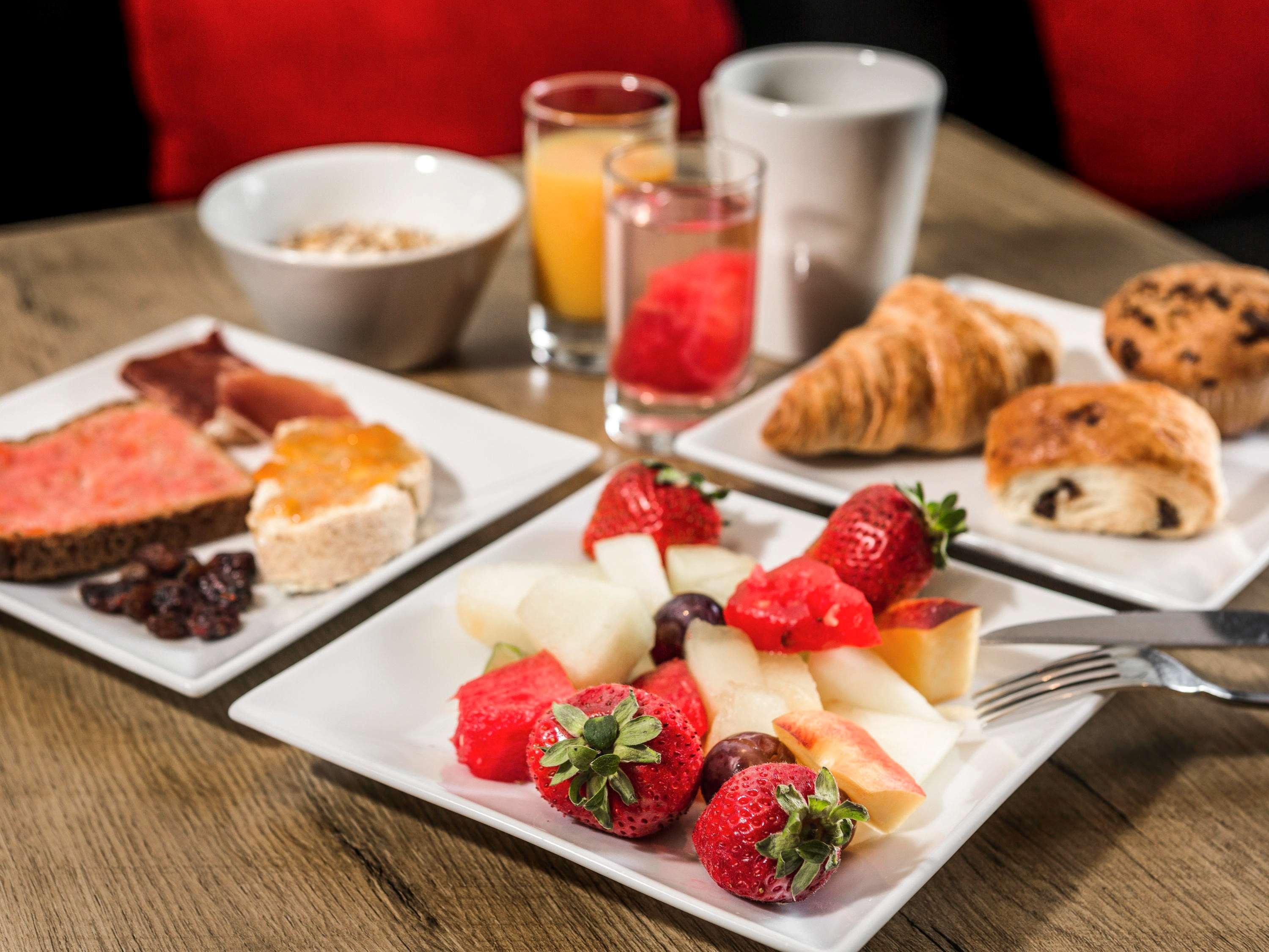 Ibis Lleida Hotel ภายนอก รูปภาพ