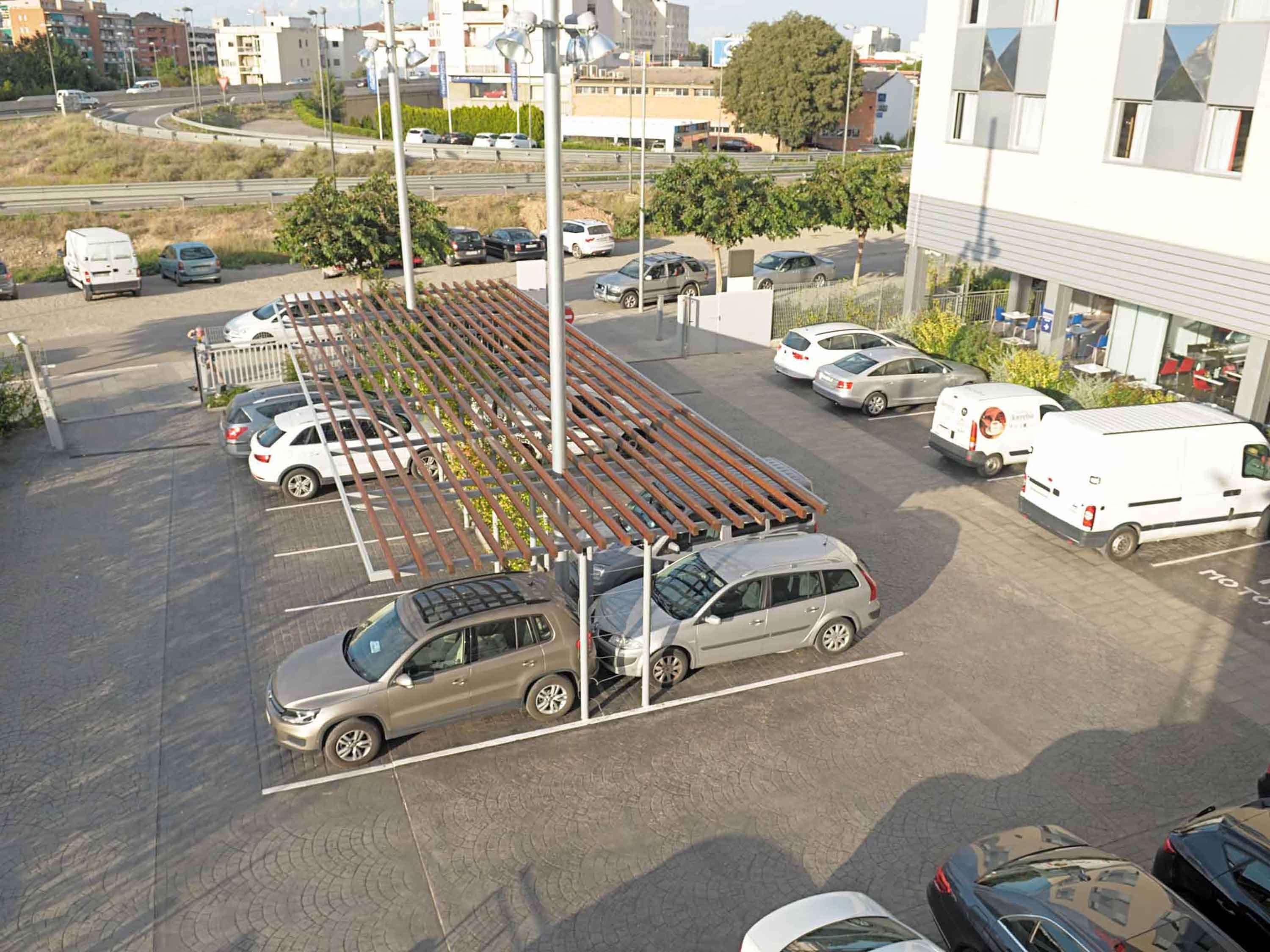 Ibis Lleida Hotel ภายนอก รูปภาพ