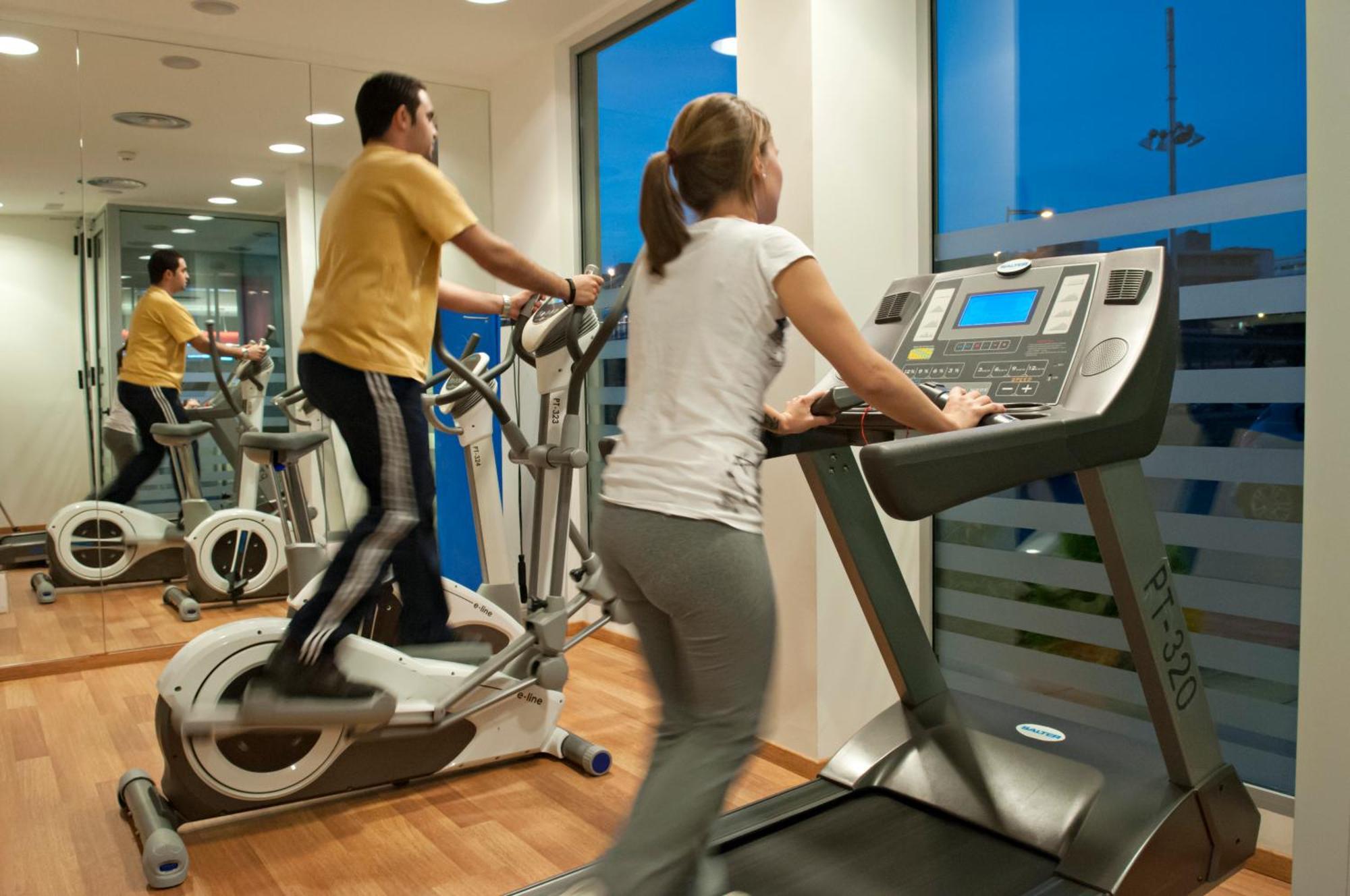 Ibis Lleida Hotel ภายนอก รูปภาพ