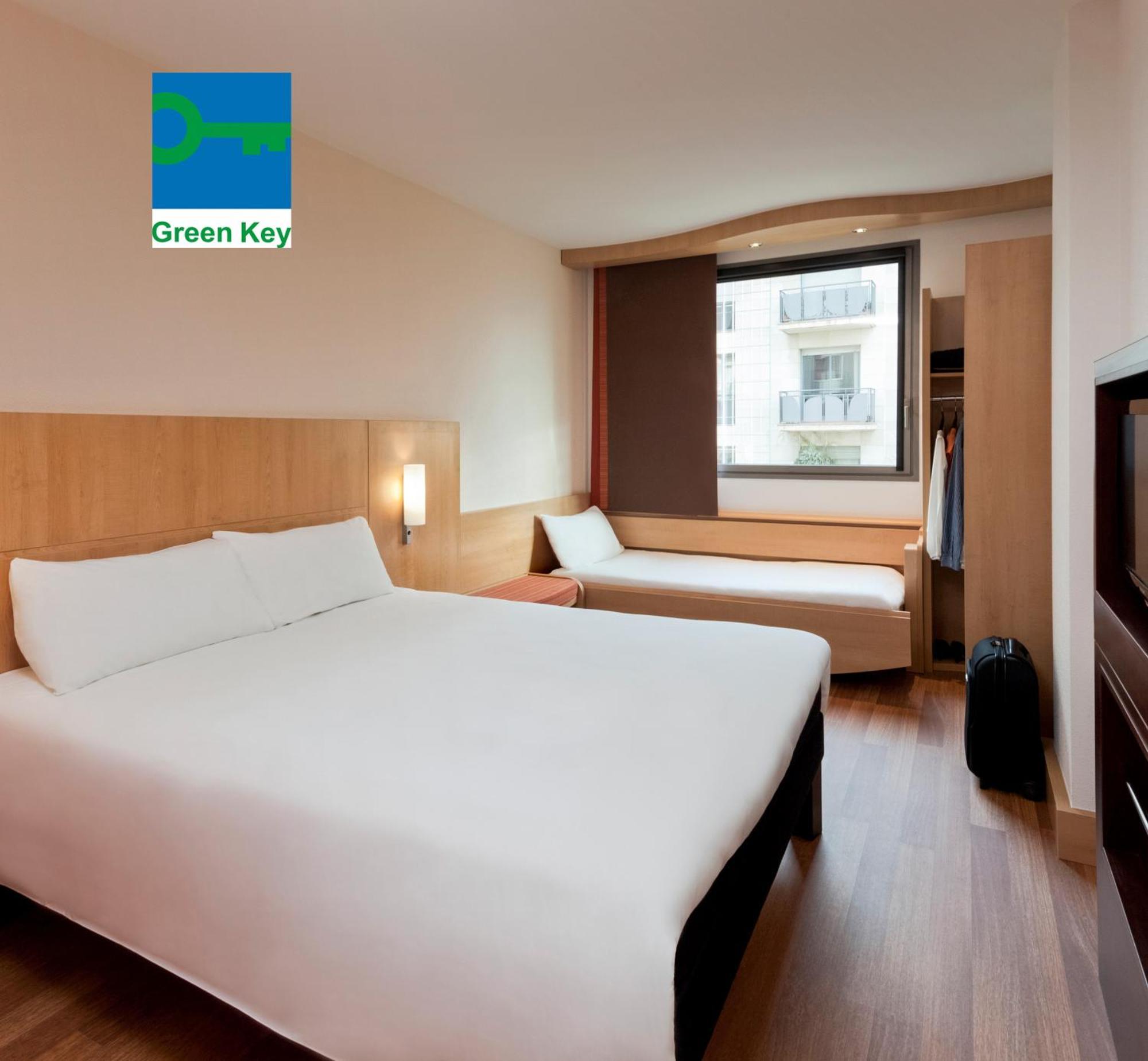 Ibis Lleida Hotel ภายนอก รูปภาพ