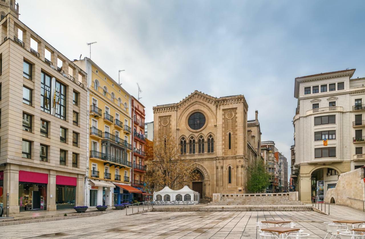 Ibis Lleida Hotel ภายนอก รูปภาพ